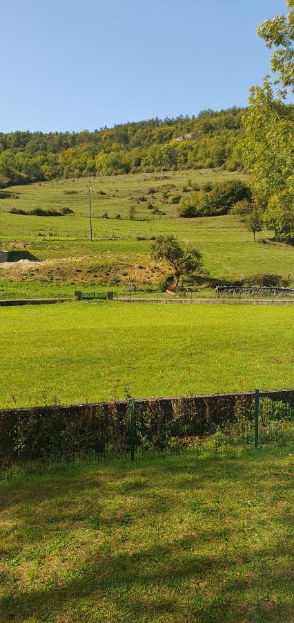 La Petite Porte Verte Bouilland Экстерьер фото
