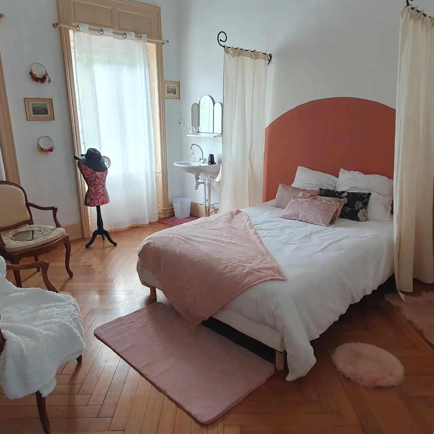 La Petite Porte Verte Bouilland Экстерьер фото